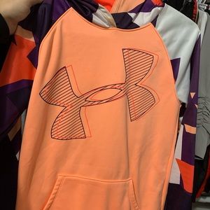Girls xl or women’s xs under armour hoodie